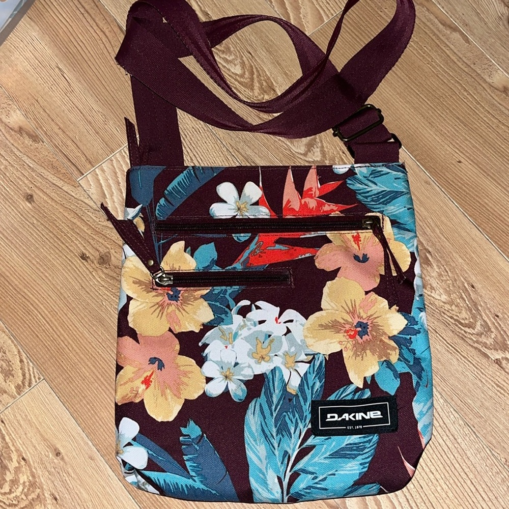 DAKINE CROSSBODY BAG